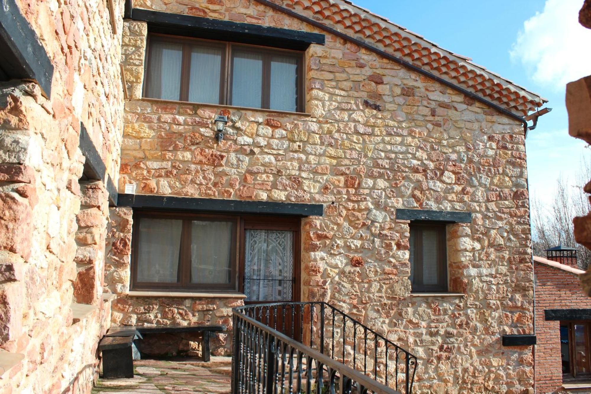 La Chimenea De Soria I Y I I Vendégház Espeja de San Marcelino Kültér fotó