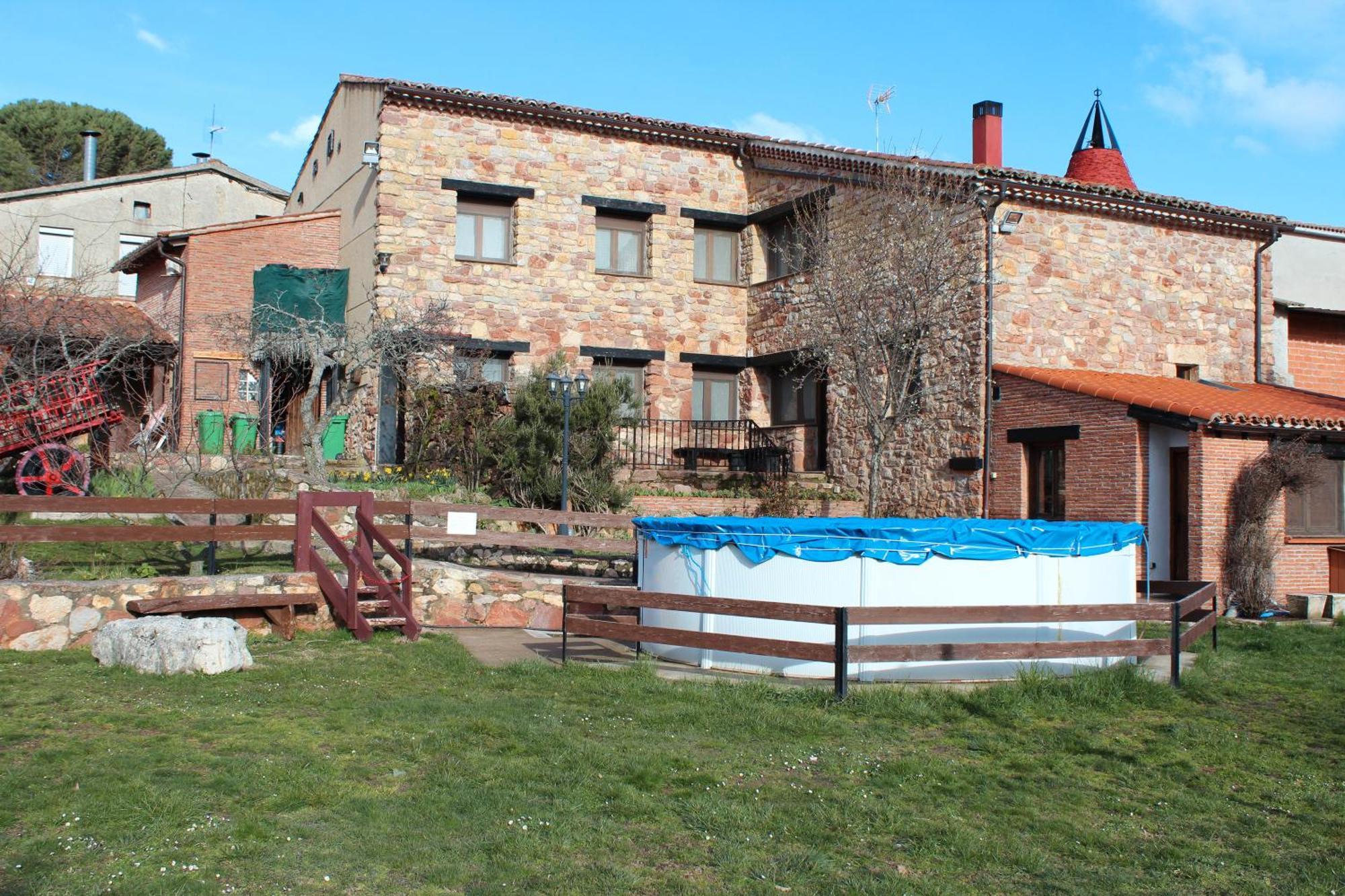 La Chimenea De Soria I Y I I Vendégház Espeja de San Marcelino Kültér fotó